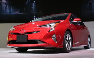 プラスチックと<ruby>自動車<rp>(</rp><rt>じどうしゃ</rt><rp>)</rp></ruby>